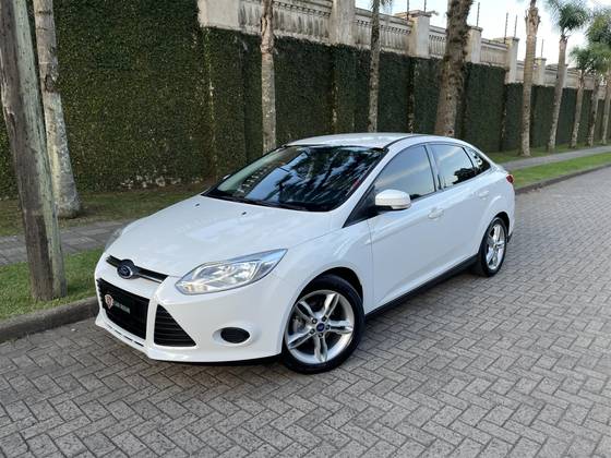 FORD FOCUS 2.0 S SEDAN 16V FLEX 4P AUTO FORD FOCUS 2.0 S SEDAN 16V FLEX 4P AUTO